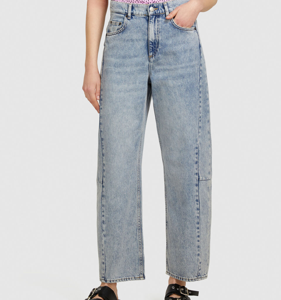 Barrel leg jeans - women's carrot fit jeans - Light Blue | Sisley image number 4